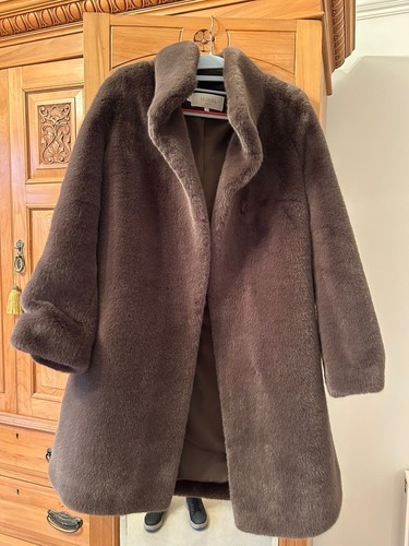 Hobbs fur coat chocolate - fur,