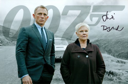 Dame judi dench hand - dench,