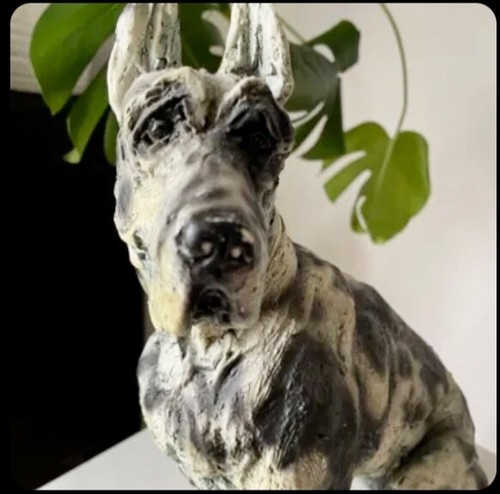 Guard sculpture great dane - on,