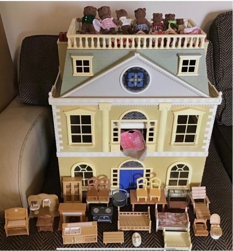 Huge sylvanian families - sylvanian,
