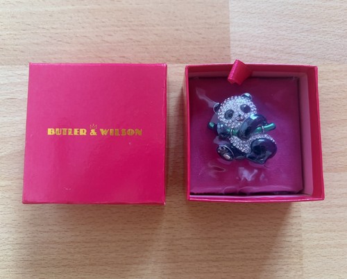 Butler wilson - &,