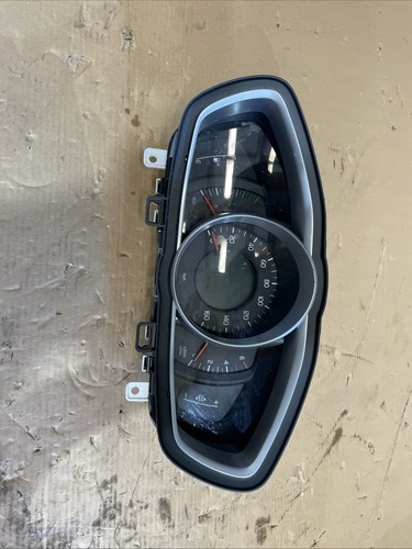 Volvo v40 speedometer - volvo,