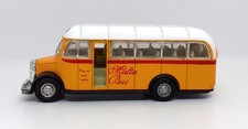 The Malta Bus by Leaf /