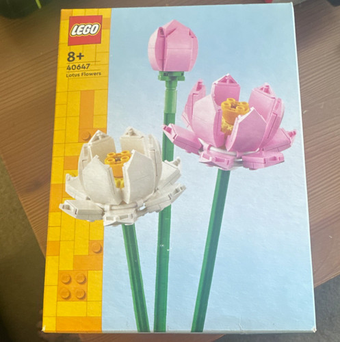 Lego botanicals lotus flowers - botanicals,