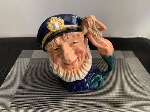Vintage large royal doulton - royal,