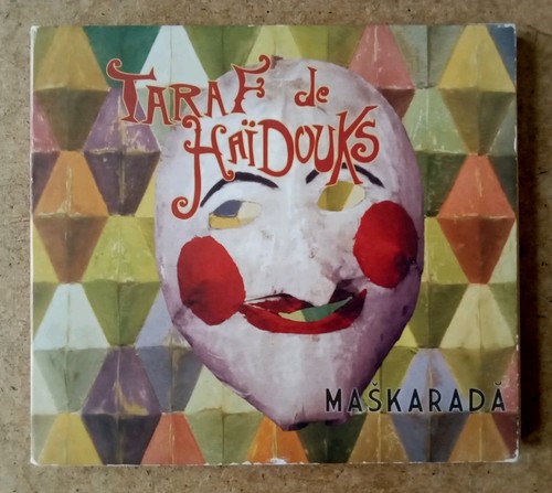 Taraf haidouks maskarada - de,