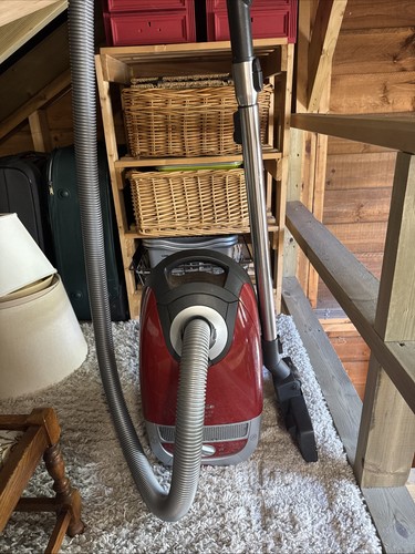 Miele cat and - dog, vacuum