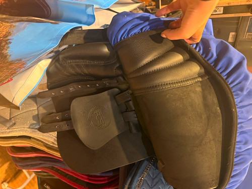 Fiona cork saddle