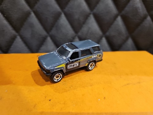 Matchbox toyota runner 4x4 - matchbox,