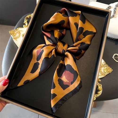 Women 70x70cm silk scarf - women’s,