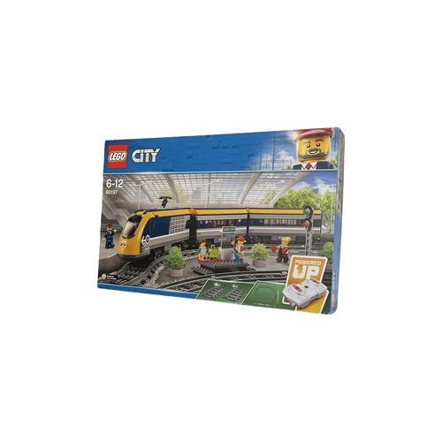 Lego city passenger train - passenger,