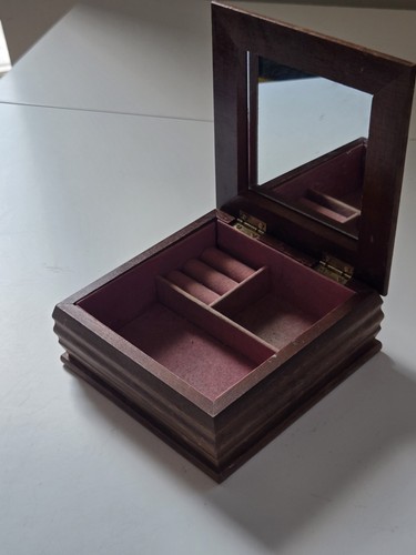 Mele wood jewellery box with - wood,