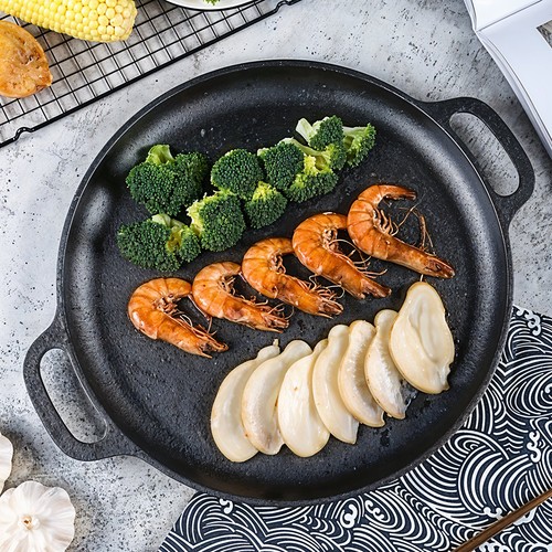 Cast iron pizza pan - cast,