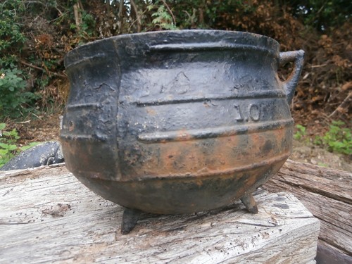 Gal vintage antique cast - 1,