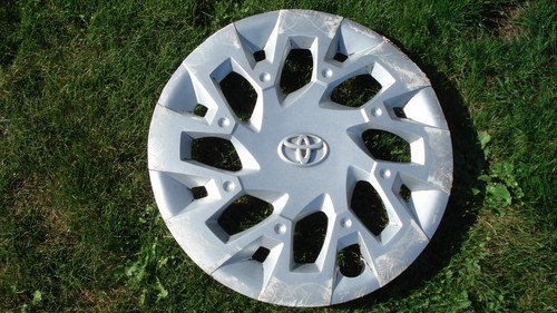 Toyota aygo wheel trim - 15",