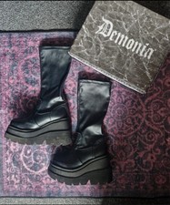 Demonia Shaker Size 6