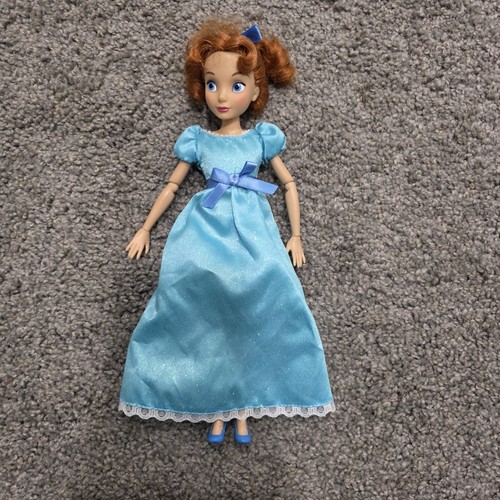 Disney store wendy darling - wendy,