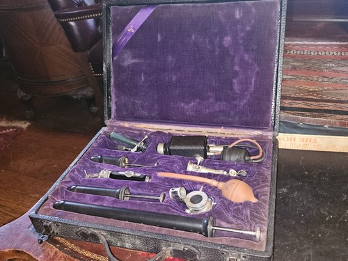 1920 medical kit - 1920's,