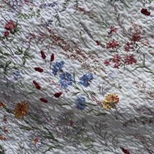 Beautiful V And A Bedspread And 2 Matching Pillowcases!!