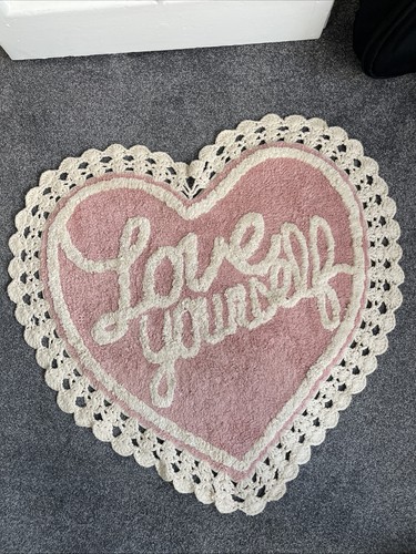 Love yourself bathmat urban - love,