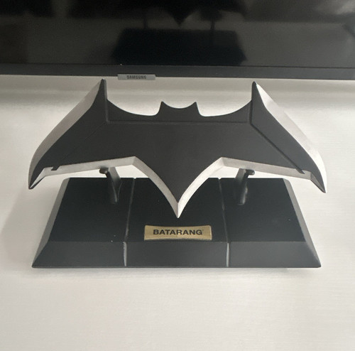 Batman batarang reproduction - batman,