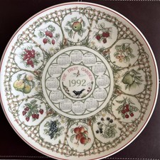 RARE! Free Ship!  Annual Wedgwood Calendar Plate 1992 "Fruit Garden" No Box /COA