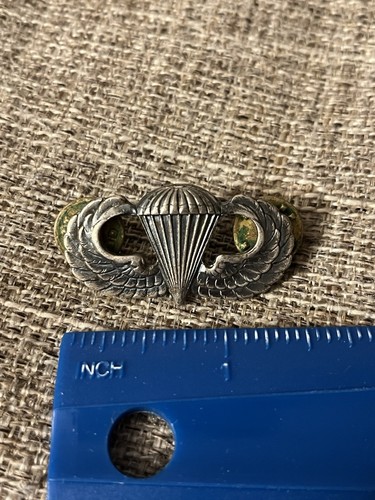 Army paratrooper jump wings - army,