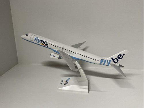 Large 100 scale embraer - embraer, 195