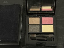 SUQQU BLEND COLOR EYESHADOW