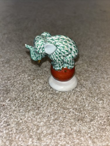 Herend circus elephant - circus,