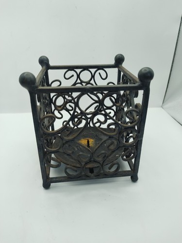 Square wrought iron - ,