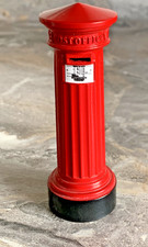 ZC407a  ROYAL MAIL VR FLUTED PILLAR BOX PEWTER MODEL 1:19