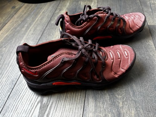 Burgundy nike vapor max plus - nike,