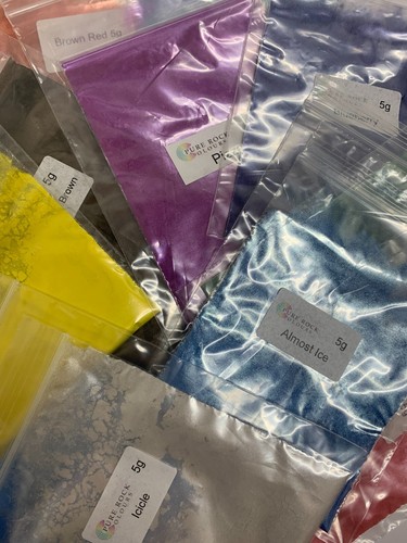 Pure rock colour pigments - rock,