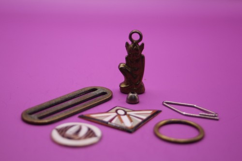 Assorted collectables - assorted,