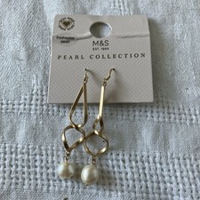 M&S Freshwater Pearl Drop