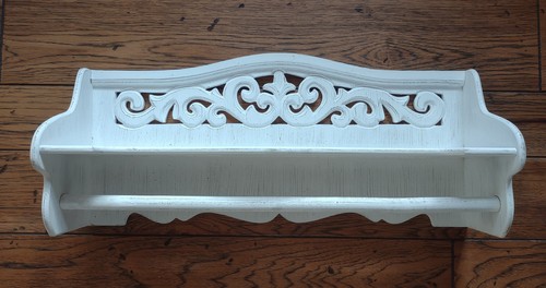 White shelf with towel - white, rack