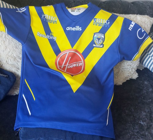 Warrington wolves 2022 - warrington,