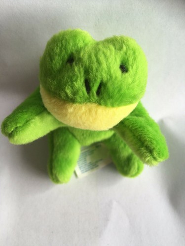 Green frog plush keychain - frog,