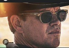 ENTOURAGE OF 7 1020 BEACON