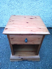 SOLID PINE SCHREIBER BEDSIDE