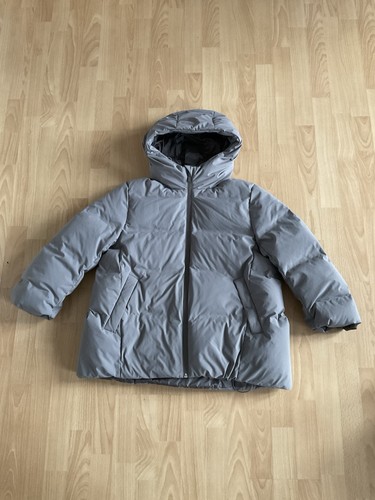 Uniqlo men grey down