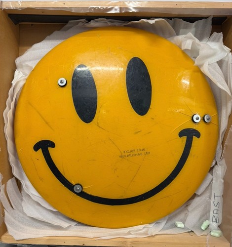 Authentic dismaland smiley - authentic,