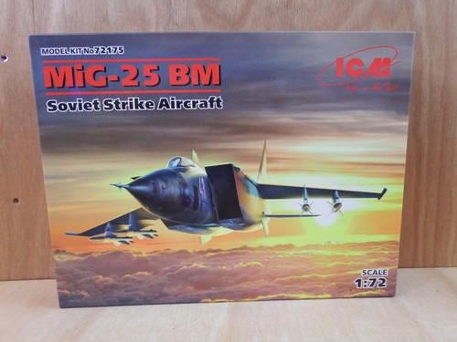 Icm mig bm soviet - 1:72,