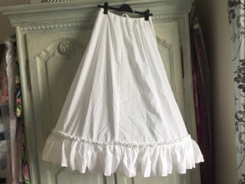 Vintage laura ashley - laura,