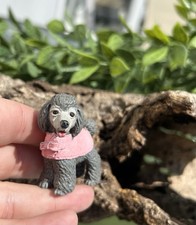 Vintage 1994 collectible Puppy In My Pocket “Suzana” poodle figure