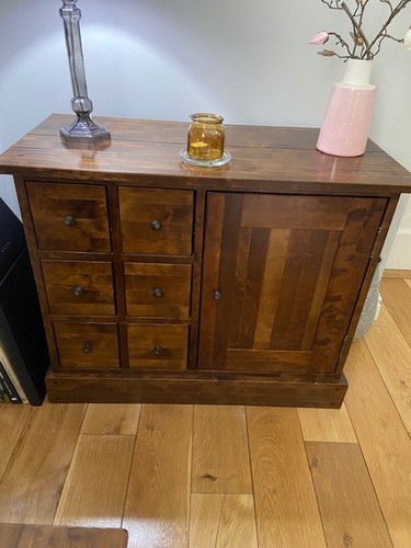Laura ashley dark - laura,