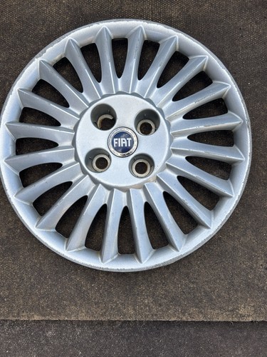 Fiat punto wheel trim - fiat,