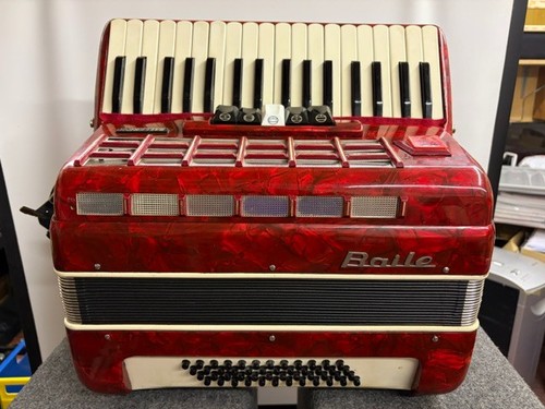 Baile bass accordion - 48,