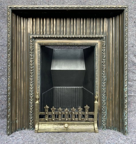 Antique cast iron brass - /,